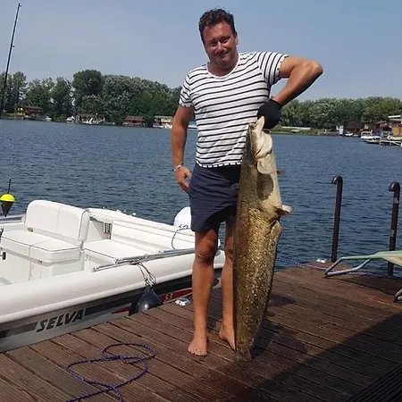 Hausboat Vlnka *