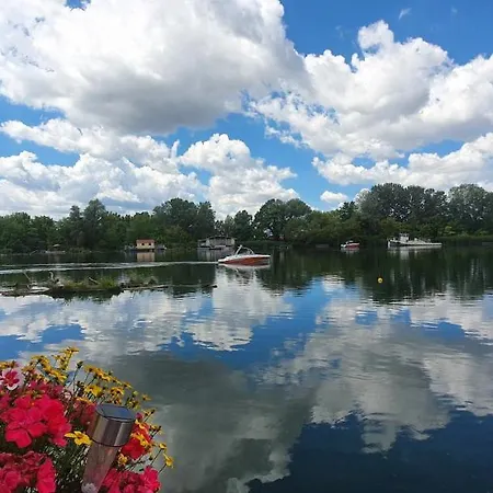Apartment Hausboat Vlnka Bratislava