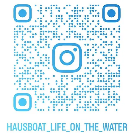 Hausboat Vlnka 아파트